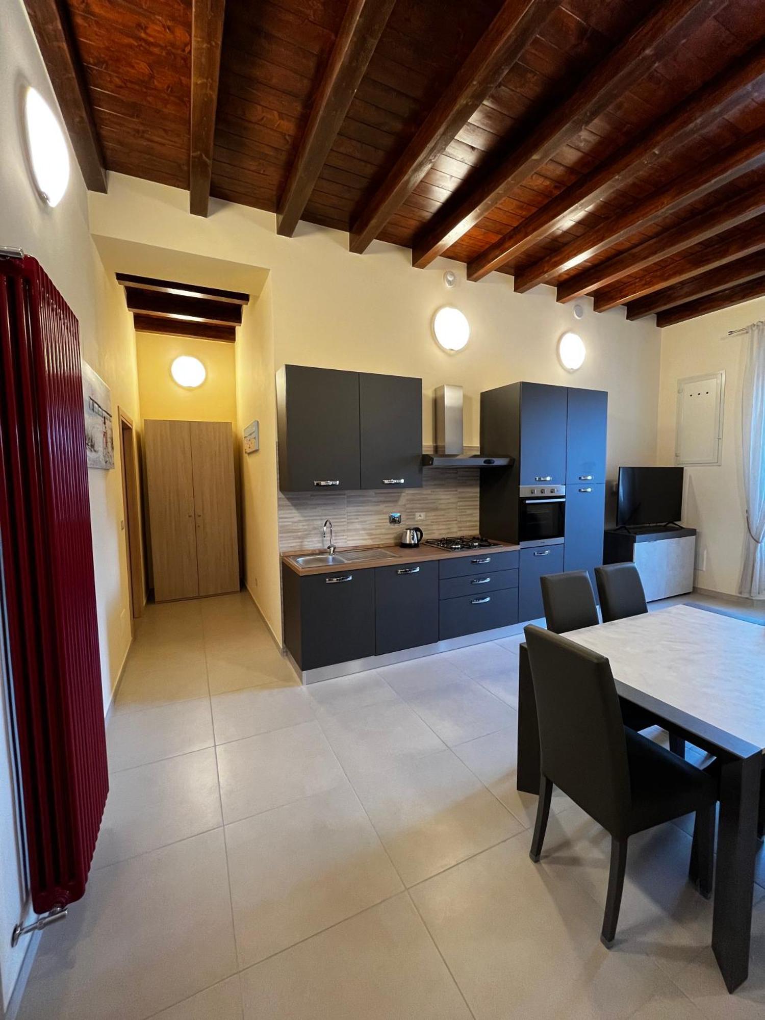 In Centro Rooms And Apartments Isola di Liri المظهر الخارجي الصورة